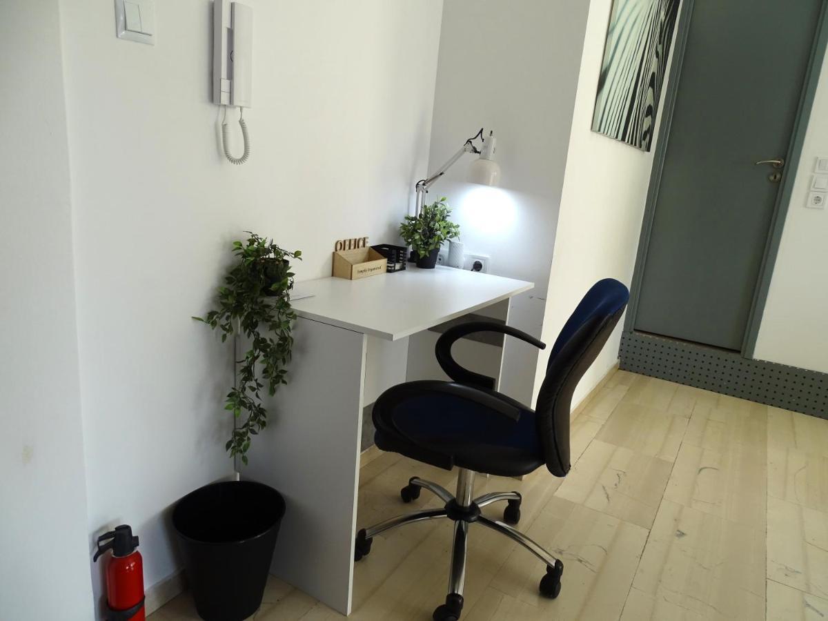 Zeus Bright & New Apartment - 25' Walk To The Acropolis Атина Екстериор снимка