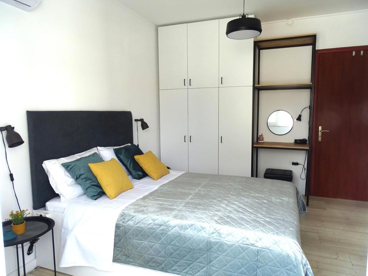 Zeus Bright & New Apartment - 25' Walk To The Acropolis Атина Екстериор снимка
