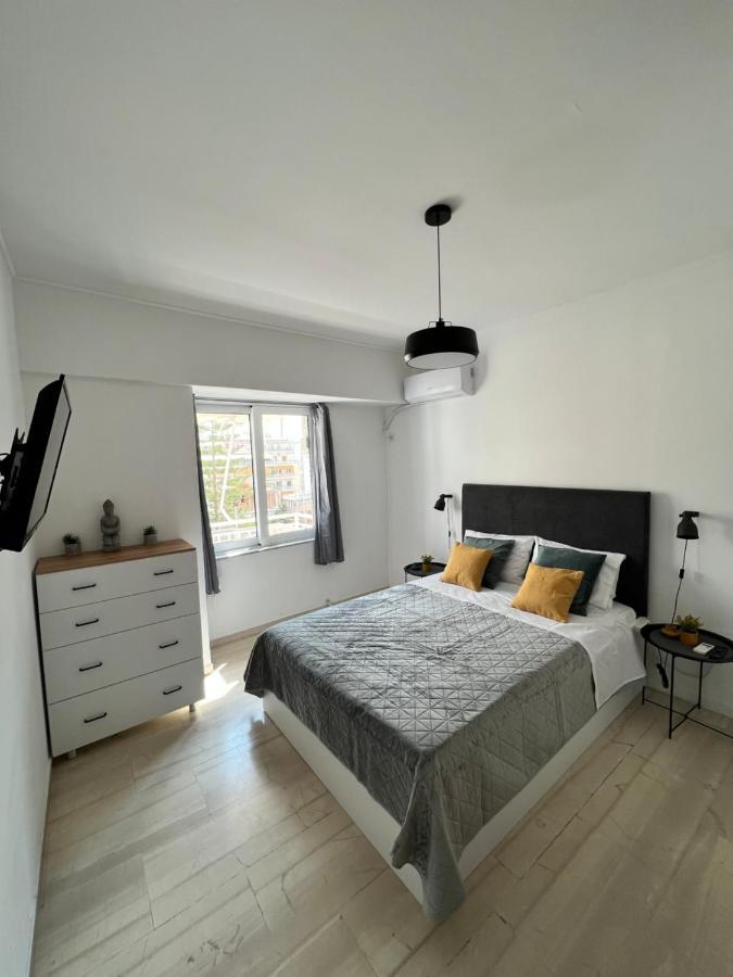 Zeus Bright & New Apartment - 25' Walk To The Acropolis Атина Екстериор снимка