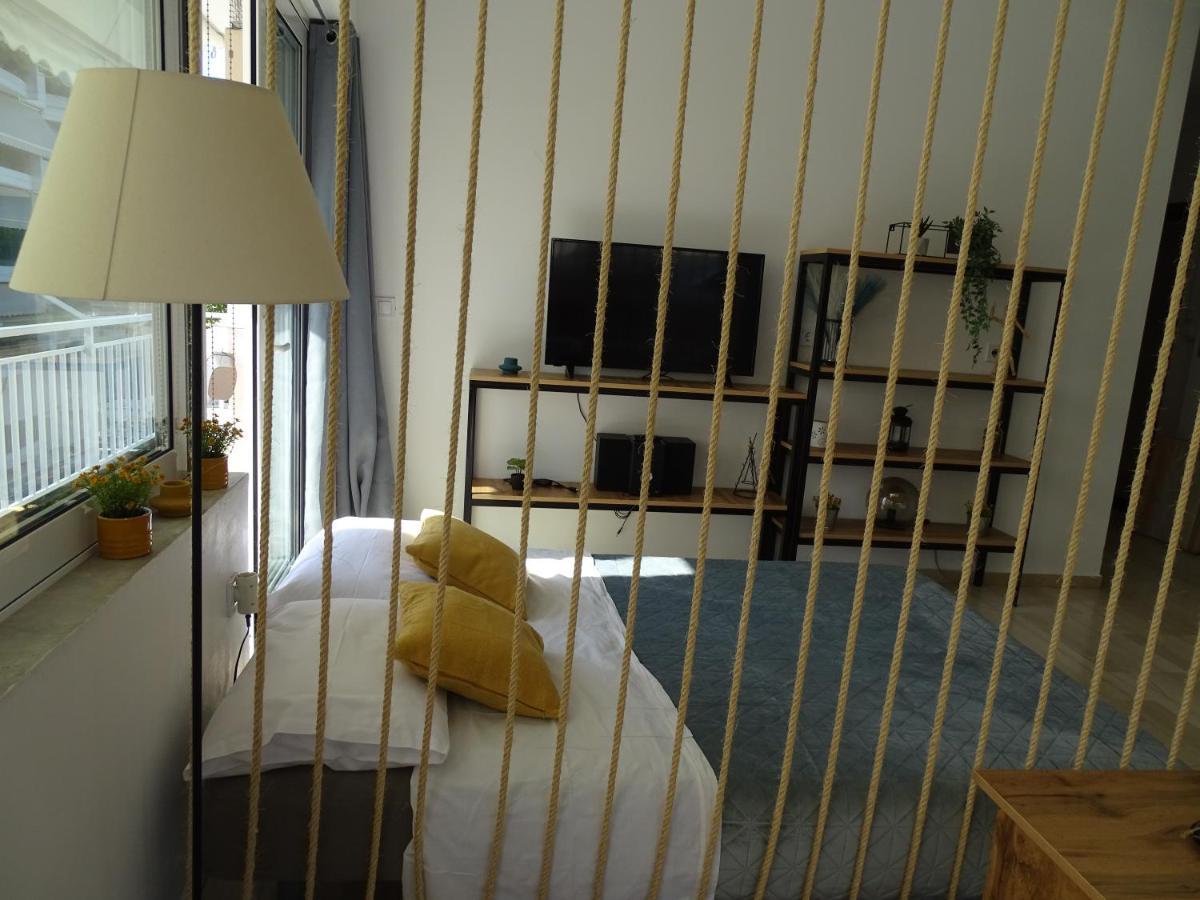 Zeus Bright & New Apartment - 25' Walk To The Acropolis Атина Екстериор снимка